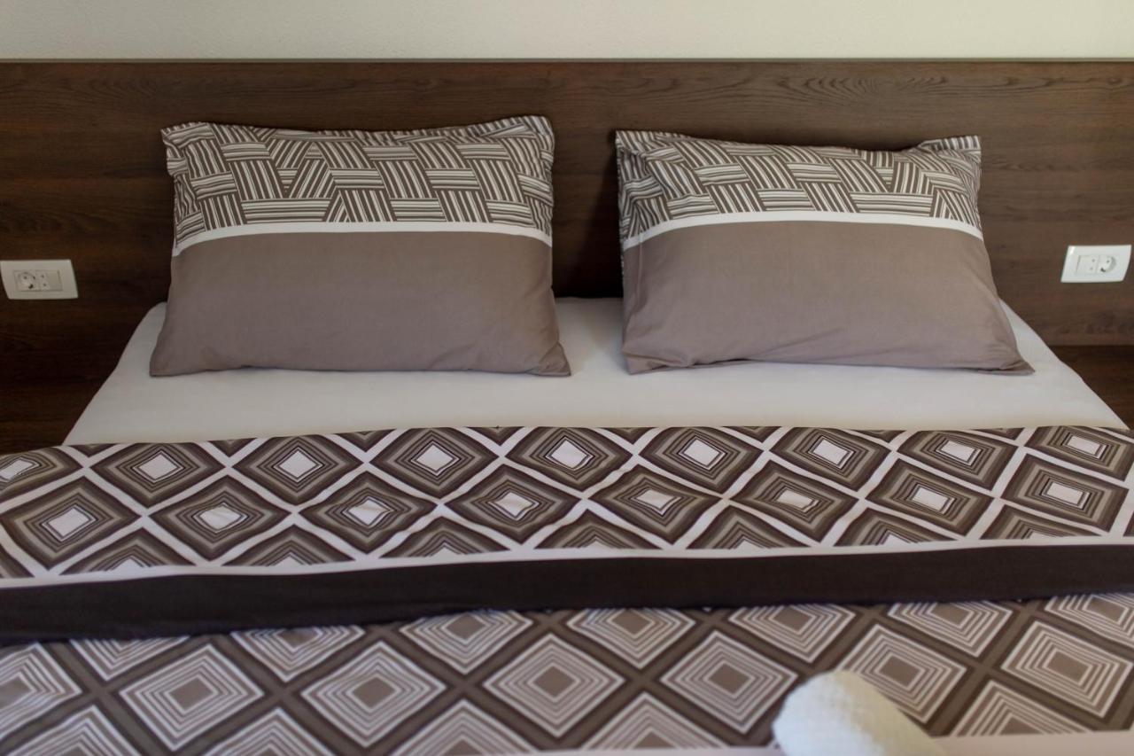 Apartmani Mia Prozor Dış mekan fotoğraf