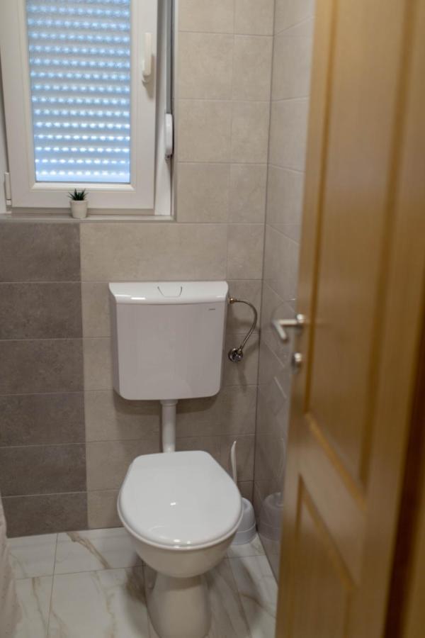 Apartmani Mia Prozor Dış mekan fotoğraf