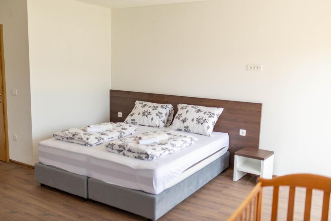 Apartmani Mia Prozor Dış mekan fotoğraf
